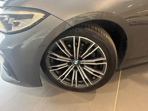 BMW SERIE 3 TOURING VII - voiture d'occasion - Photo 10