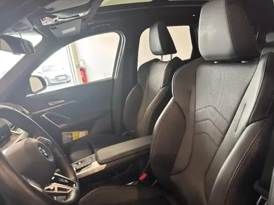 BMW X1 U11 - voiture d'occasion - Photo 11