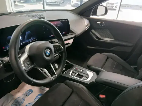 BMW SERIE 1 F70 - voiture d'occasion - Photo 16