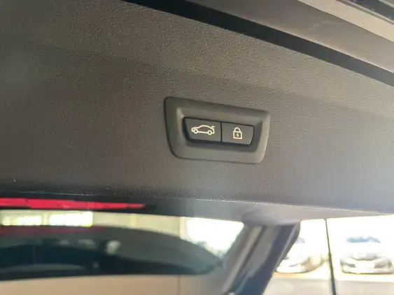 BMW X1 F48 LCI - voiture d'occasion - Photo 14