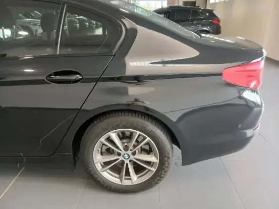 BMW SERIE 5 G30 - voiture d'occasion - Photo 21