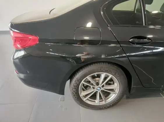 BMW SERIE 5 G30 - voiture d'occasion - Photo 22