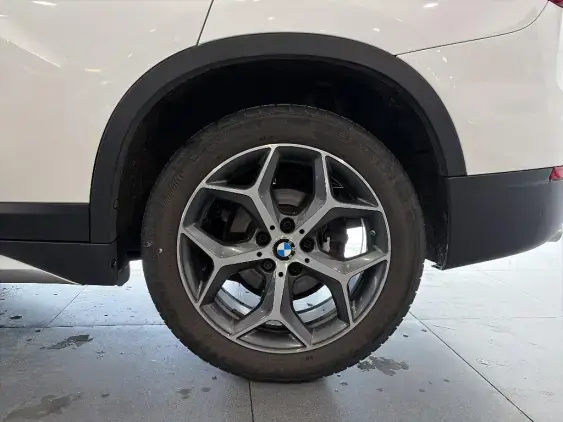 BMW X1 F48 - voiture d'occasion - Photo 21