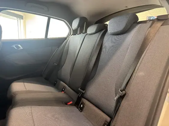 BMW SERIE 1 F70 - voiture d'occasion - Photo 13