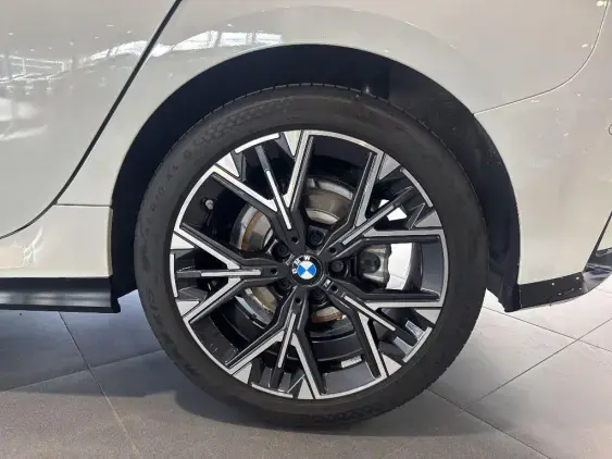 BMW SERIE 1 F70 - voiture d'occasion - Photo 16