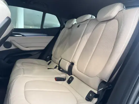 BMW X2 I - voiture d'occasion - Photo 11