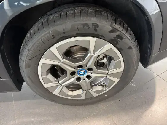 BMW iX1 U11 - voiture d'occasion - Photo 12
