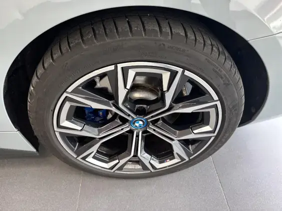 BMW i4 G26 - voiture d'occasion - Photo 14