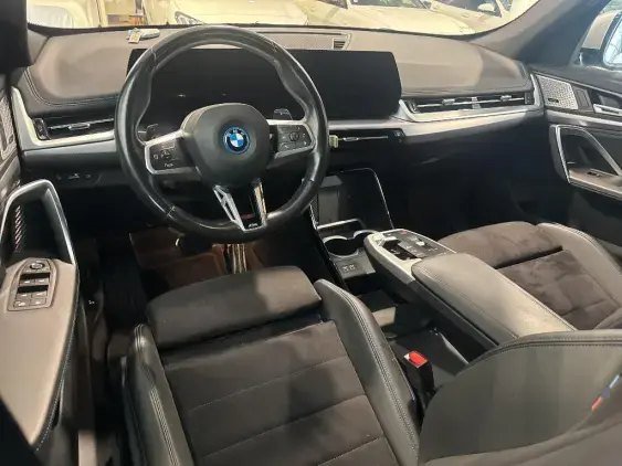 BMW X1 U11 - voiture d'occasion - Photo 11