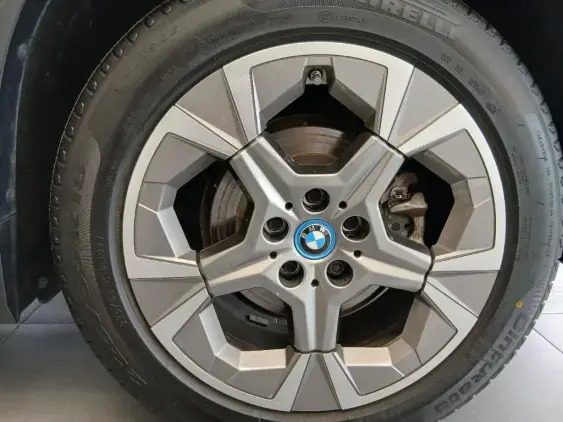 BMW iX1 U11 - voiture d'occasion - Photo 15