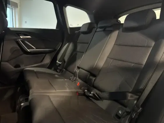 BMW X1 U11 - voiture d'occasion - Photo 11