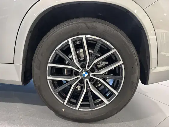 BMW X1 U11 - voiture d'occasion - Photo 14