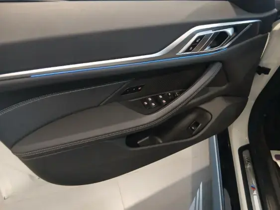 BMW SERIE 4 GRAN COUPE G26 LCI - voiture d'occasion - Photo 17