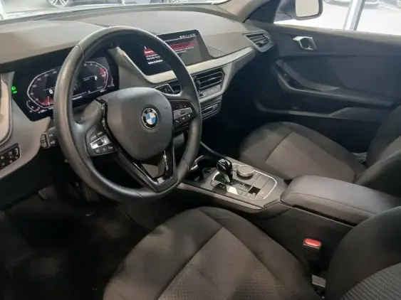 BMW SERIE 1 F40 - voiture d'occasion - Photo 16
