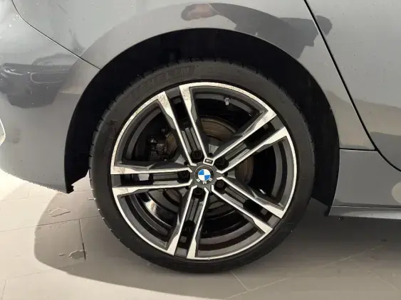 BMW SERIE 1 F40 - voiture d'occasion - Photo 19