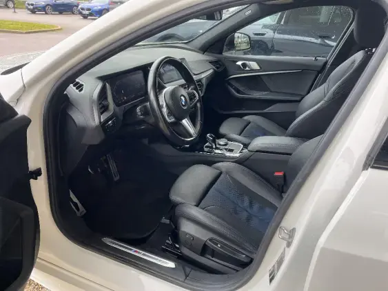 BMW SERIE 1 F40 - voiture d'occasion - Photo 14