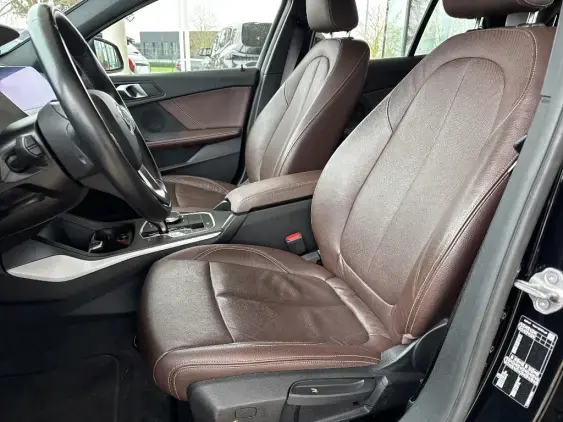 BMW SERIE 1 F40 - voiture d'occasion - Photo 15