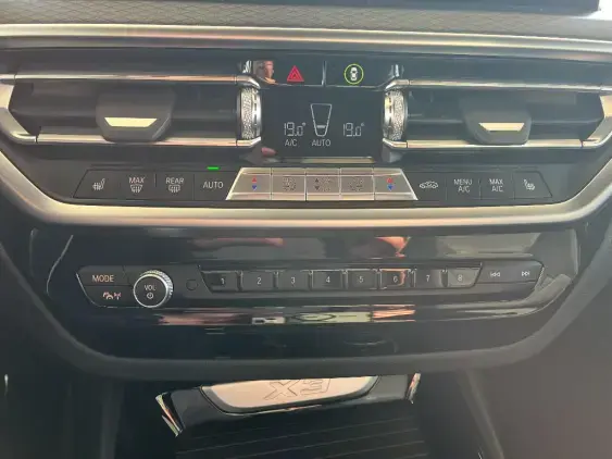 BMW X3 III - voiture d'occasion - Photo 17