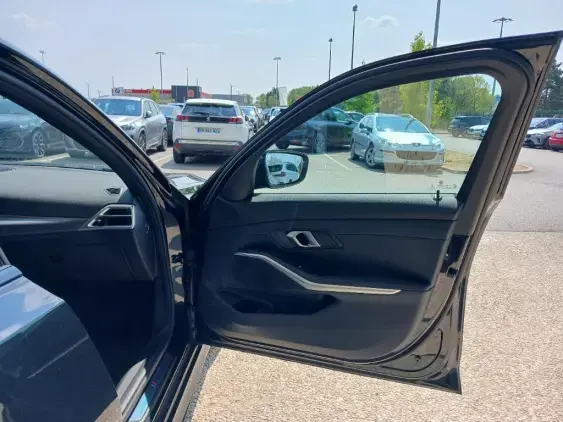BMW SERIE 3 G20 LCI 2 - voiture d'occasion - Photo 17