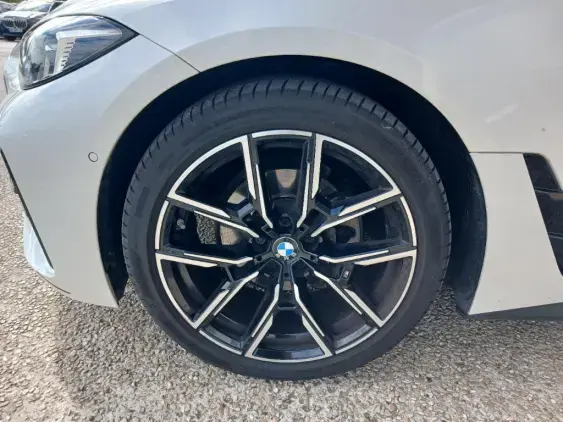 BMW SERIE 4 GRAN COUPE G26 LCI - voiture d'occasion - Photo 19