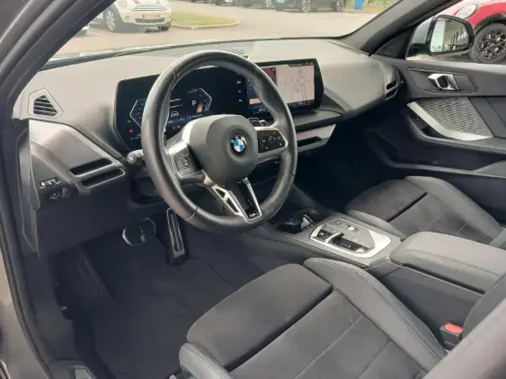 BMW SERIE 1 F70 - voiture d'occasion - Photo 15