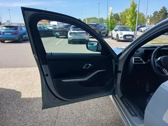 BMW SERIE 3 G20 LCI 2 - voiture d'occasion - Photo 15