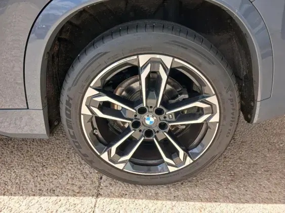 BMW X1 U11 - voiture d'occasion - Photo 19