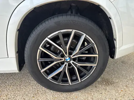 BMW X1 U11 - voiture d'occasion - Photo 19