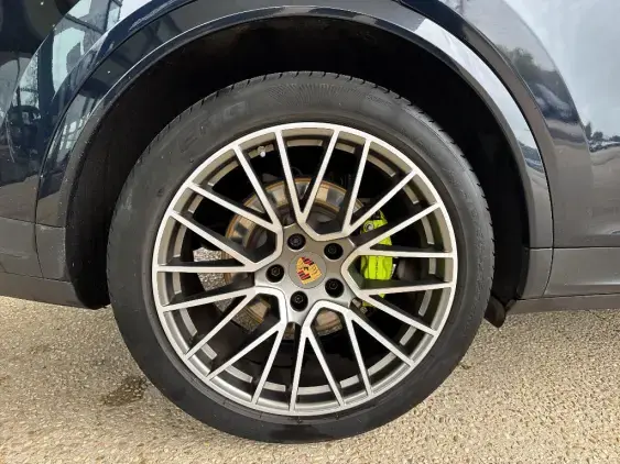 PORSCHE CAYENNE COUPE III - voiture d'occasion - Photo 23