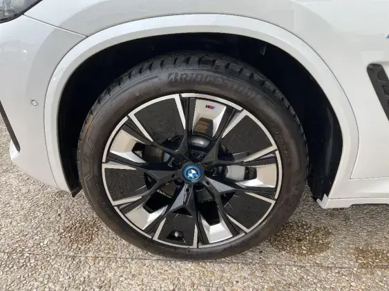 BMW iX3 G08 LCI - voiture d'occasion - Photo 21