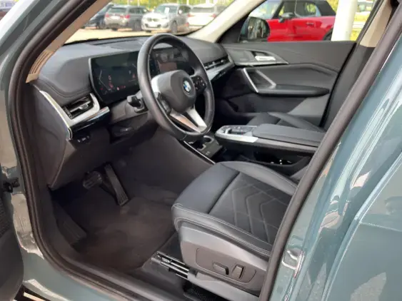 BMW X1 U11 - voiture d'occasion - Photo 14