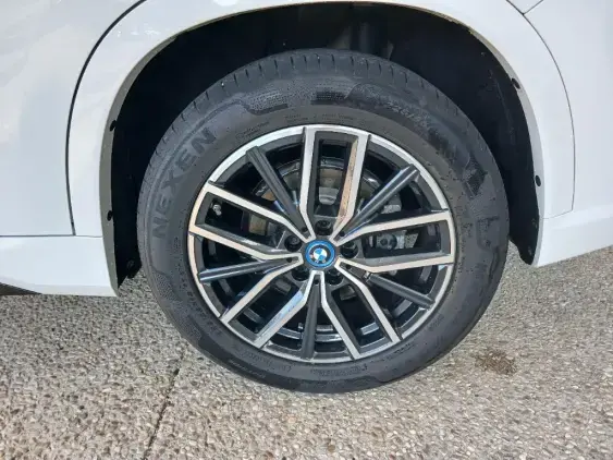 BMW iX1 U11 - voiture d'occasion - Photo 19