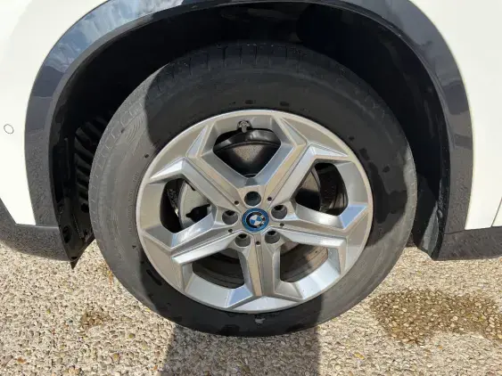 BMW iX1 U11 - voiture d'occasion - Photo 18