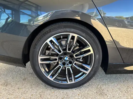 BMW SERIE 5 BERLINE G60 - voiture d'occasion - Photo 19