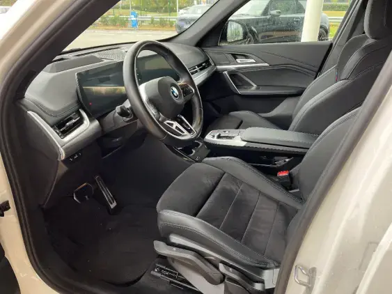 BMW iX1 U11 - voiture d'occasion - Photo 15