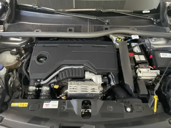 PEUGEOT 2008 II - voiture d'occasion - Photo 20