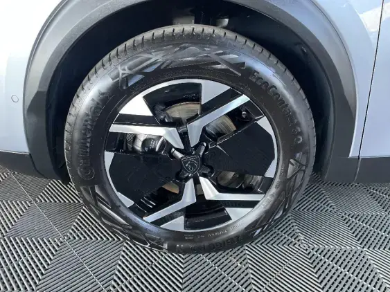 PEUGEOT 2008 II - voiture d'occasion - Photo 22