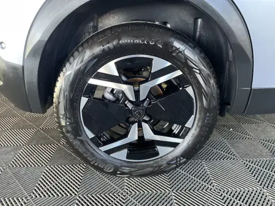 PEUGEOT 2008 II - voiture d'occasion - Photo 24