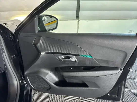 PEUGEOT 208 BUSINESS R II - voiture d'occasion - Photo 18