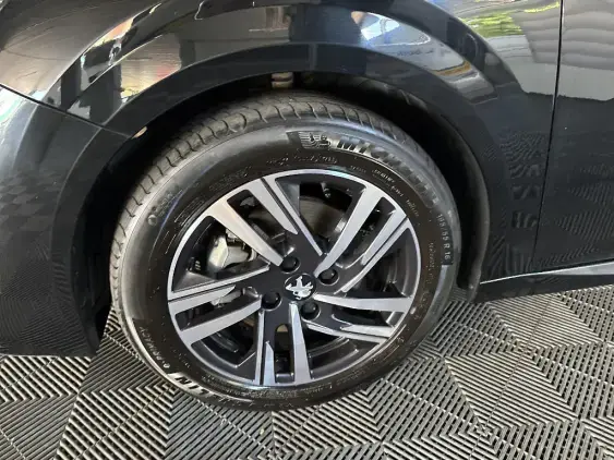 PEUGEOT 208 BUSINESS R II - voiture d'occasion - Photo 20