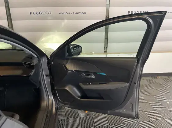 PEUGEOT 208 BUSINESS R II - voiture d'occasion - Photo 19