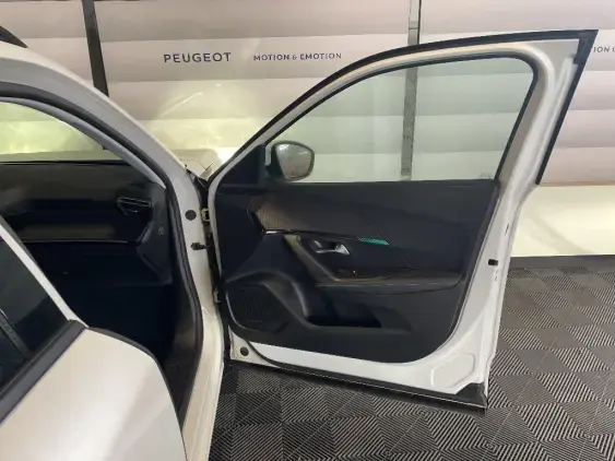 PEUGEOT 2008 ELECTRIQUE II - voiture d'occasion - Photo 18