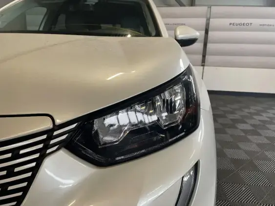 PEUGEOT 2008 ELECTRIQUE II - voiture d'occasion - Photo 20