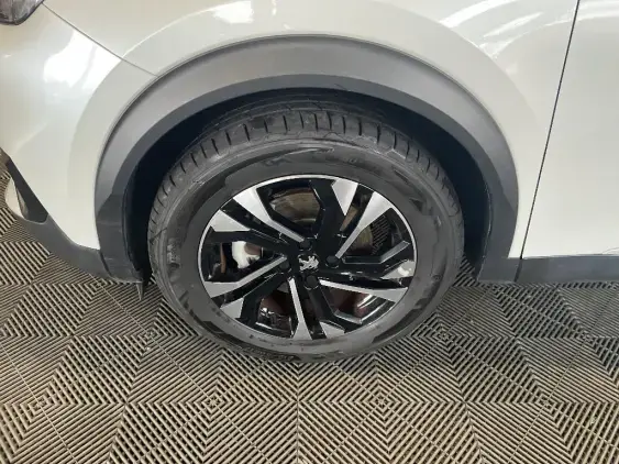 PEUGEOT 2008 ELECTRIQUE II - voiture d'occasion - Photo 21