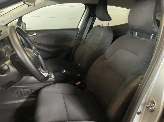 RENAULT CLIO V - voiture d'occasion - Photo 17