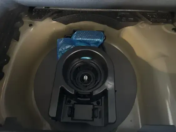 PEUGEOT 208 II - voiture d'occasion - Photo 16