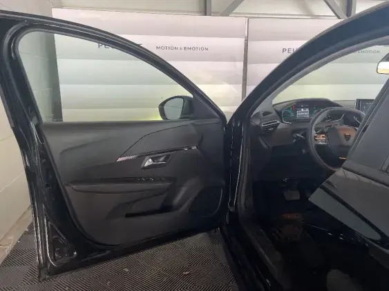 PEUGEOT 208 II - voiture d'occasion - Photo 18