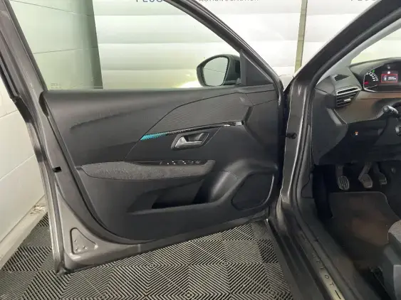 PEUGEOT 208 II - voiture d'occasion - Photo 18