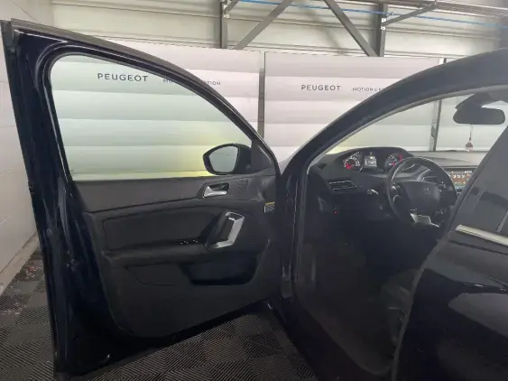PEUGEOT 308 II - voiture d'occasion - Photo 18