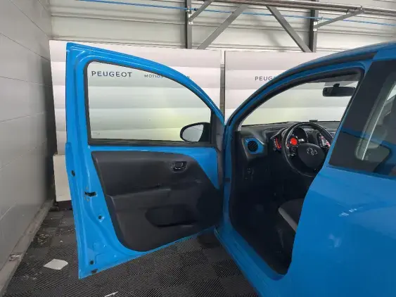 TOYOTA AYGO II - voiture d'occasion - Photo 18